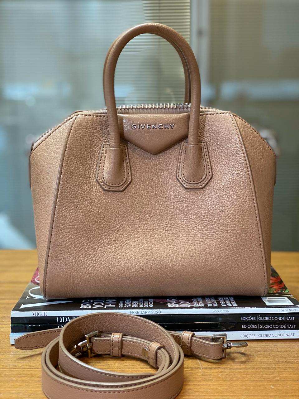 givenchy gold bolsa