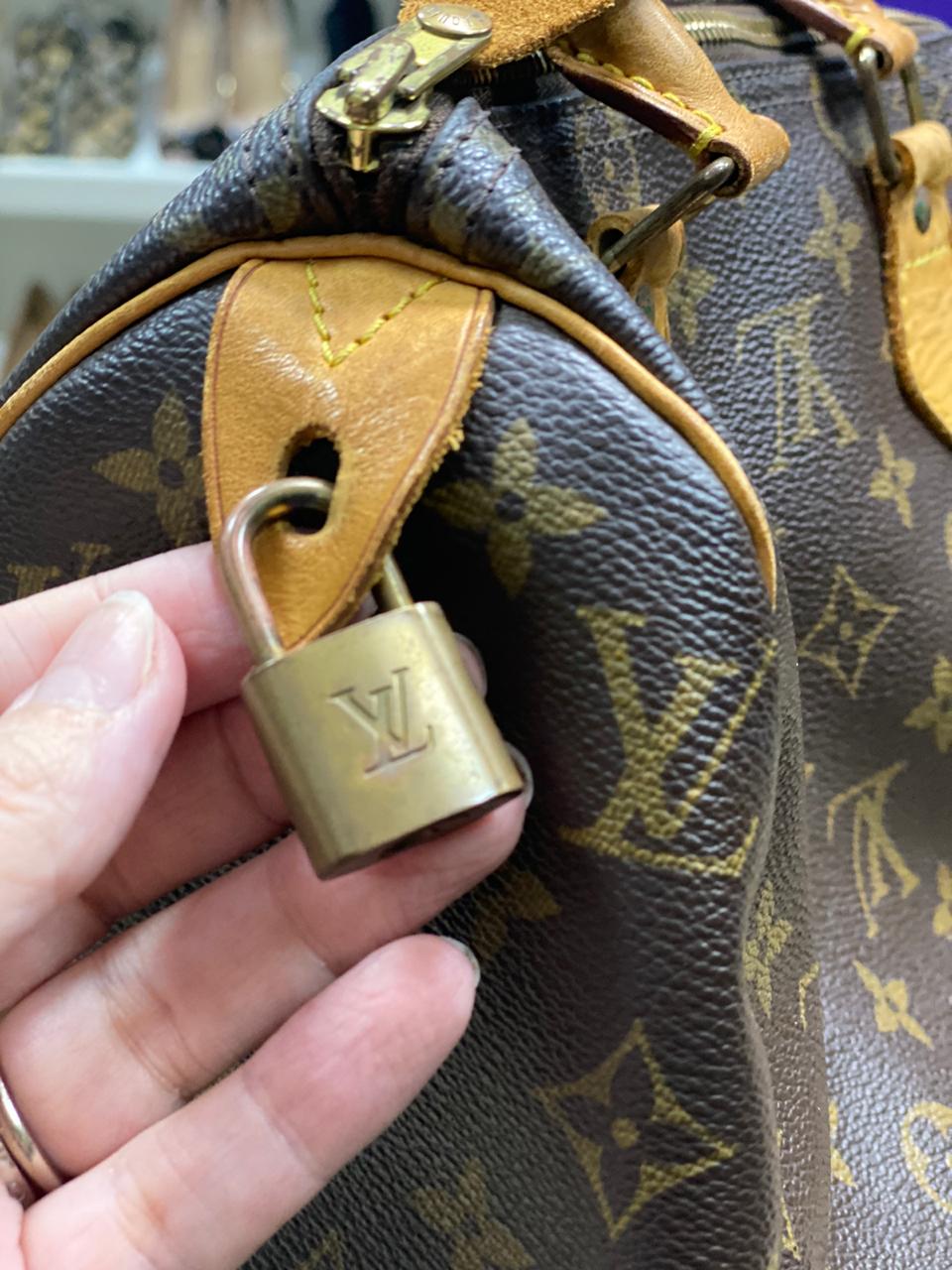 lv padlock bolsa