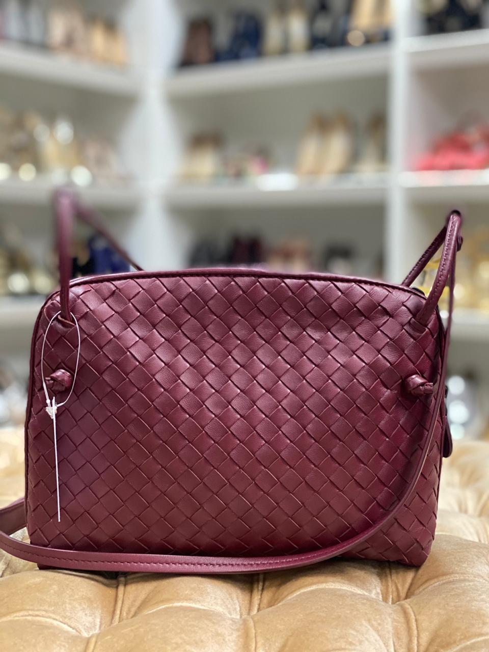 bottega veneta intrecciato nappa shoulder bolsa